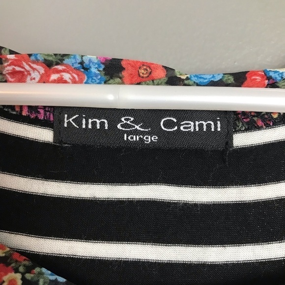 Kim & Cami Striped Ruffle Hem Sleeveless Top – Size Large - Picture 2 of 6